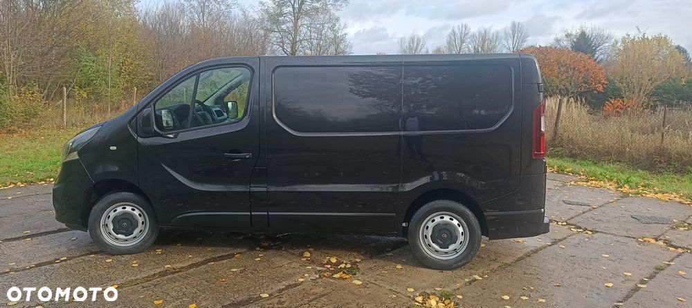 Opel Vivaro Trafic nv300 klimatyzacja L1H1 2014 r Vito master tempomat ładny - 8