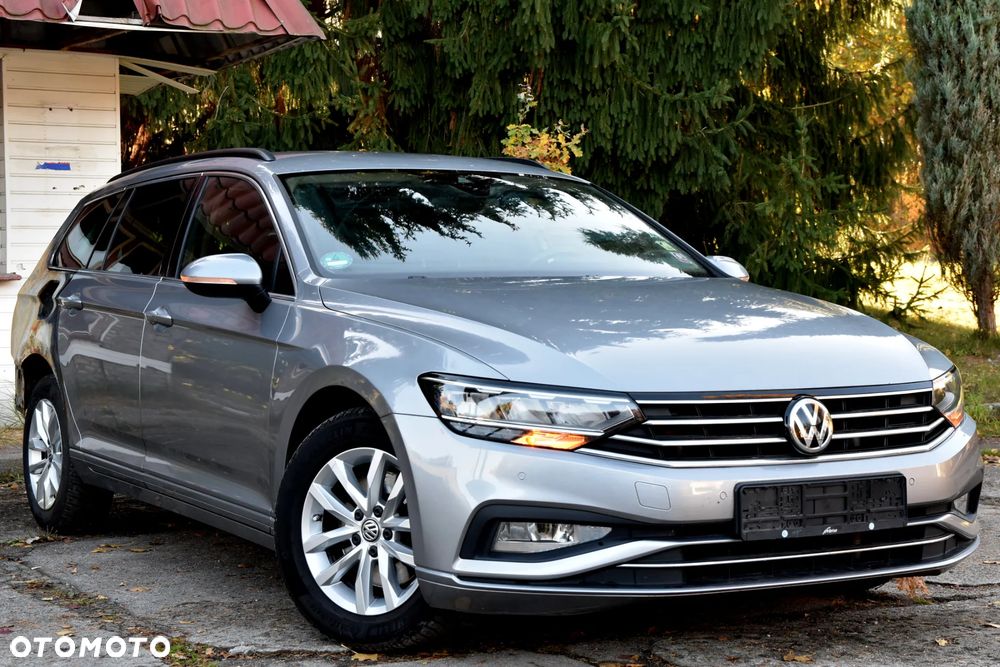 Volkswagen Passat - 4