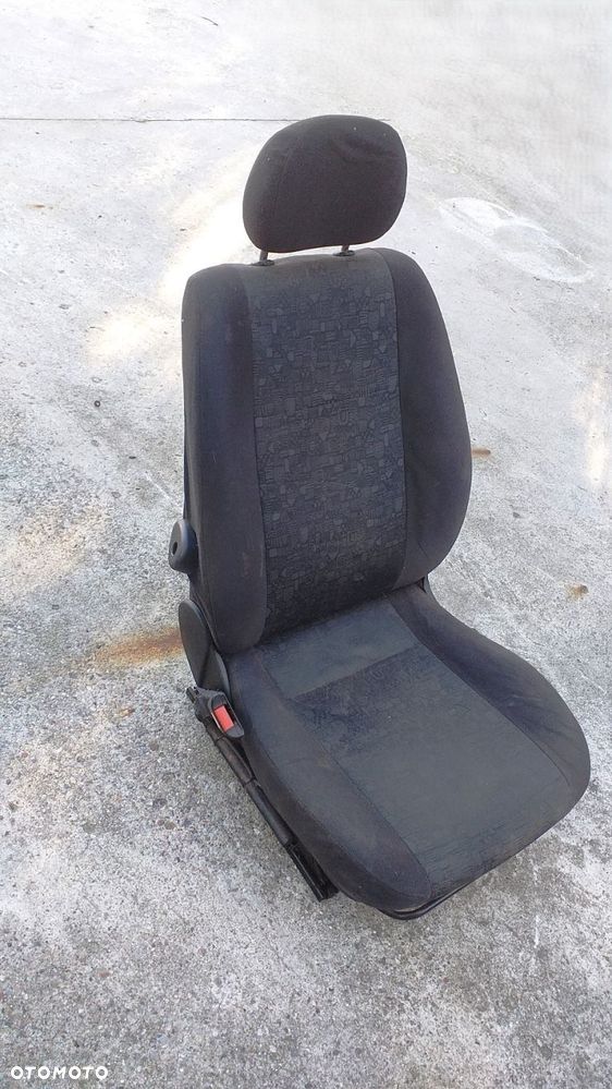 Fotel kierowcy pasażera kanapa trzeci rząd Opel Zafira A - 7 miejsc - 5