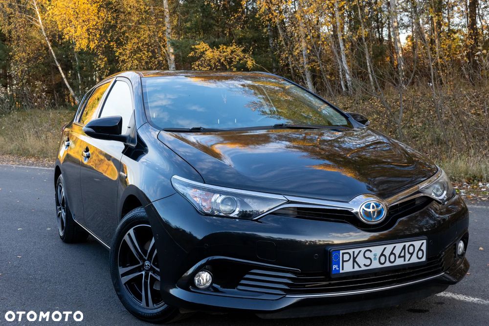 Toyota Auris ver-hatchback-15--19 - 8