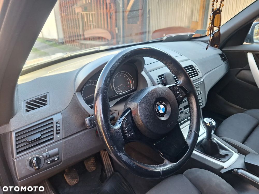 BMW X3 3.0i - 9
