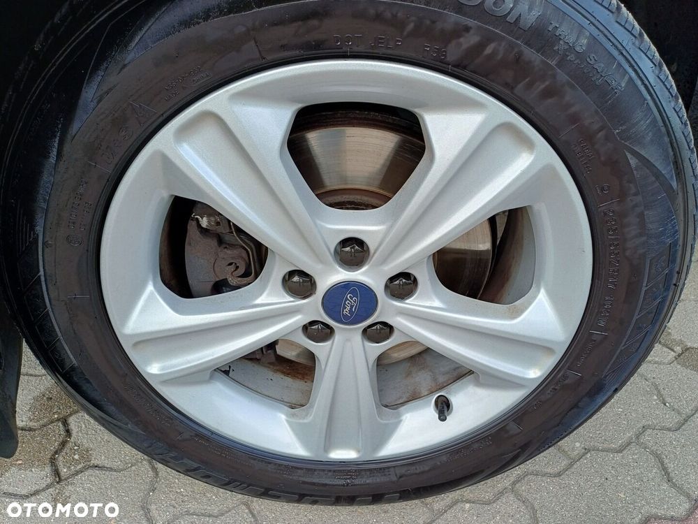 Ford Kuga 2.0 TDCi FWD Titanium - 9