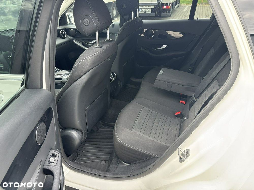 Mercedes-Benz GLC 200 d 4-Matic - 12