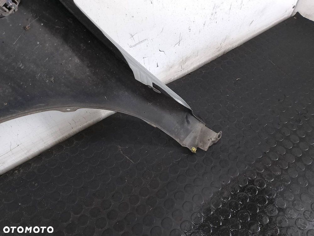 BŁOTNIK PRAWY PRZÓD TOYOTA AVENSIS II T25 1C0 KOMBI - 7