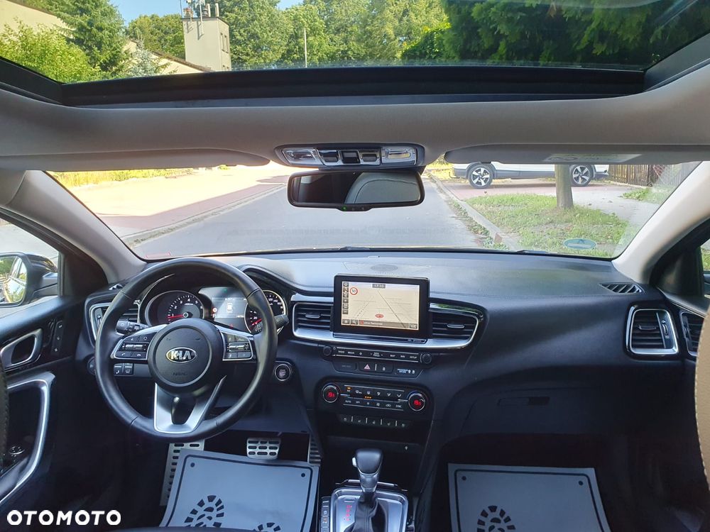 Kia Ceed 1.4 T-GDI DCT OPF Platinum Edition - 14