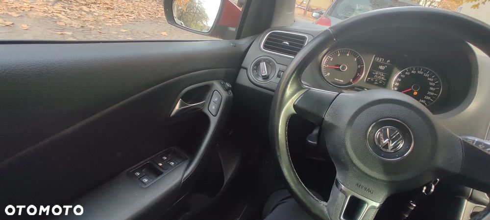 Volkswagen Polo 1.4 16V Highline DSG - 16