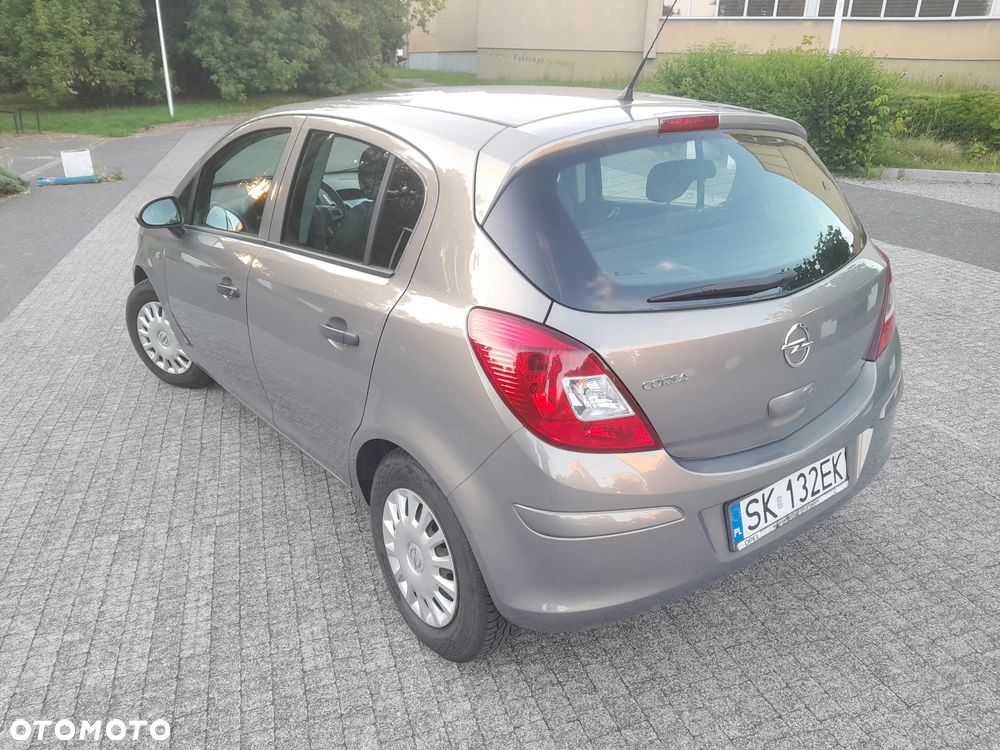 Opel Corsa - 4