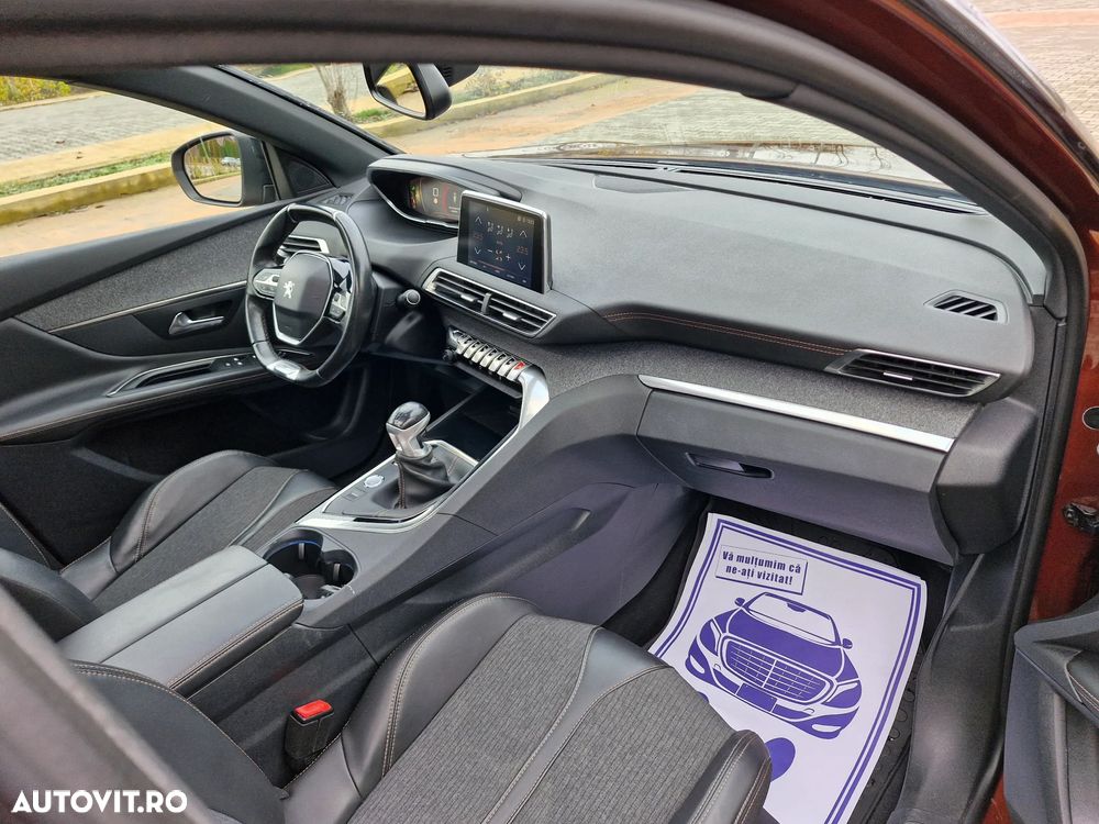 Peugeot 3008 PureTech 130 Stop & Start GPF Allure - 13