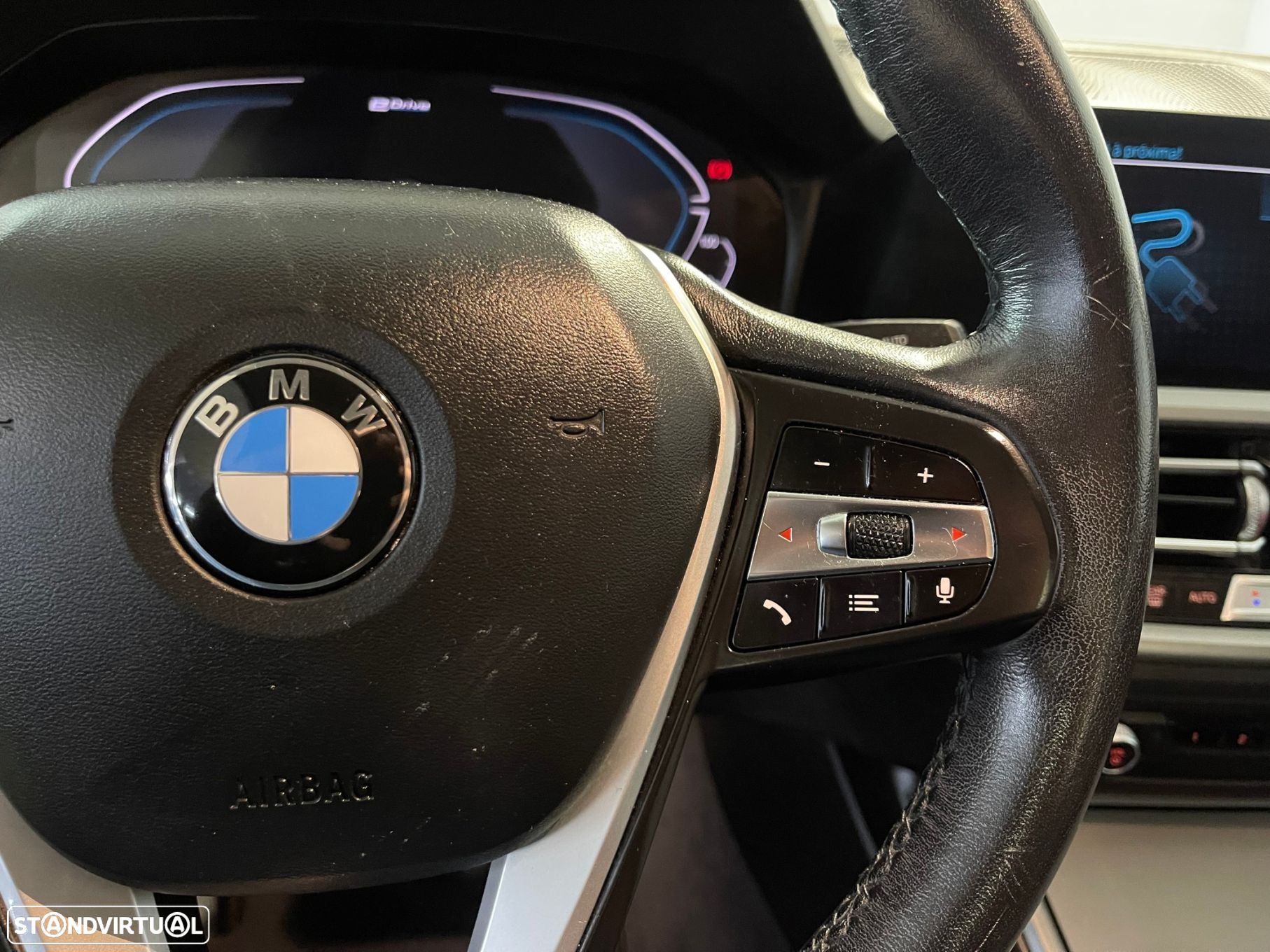 BMW 330 e Auto - 18