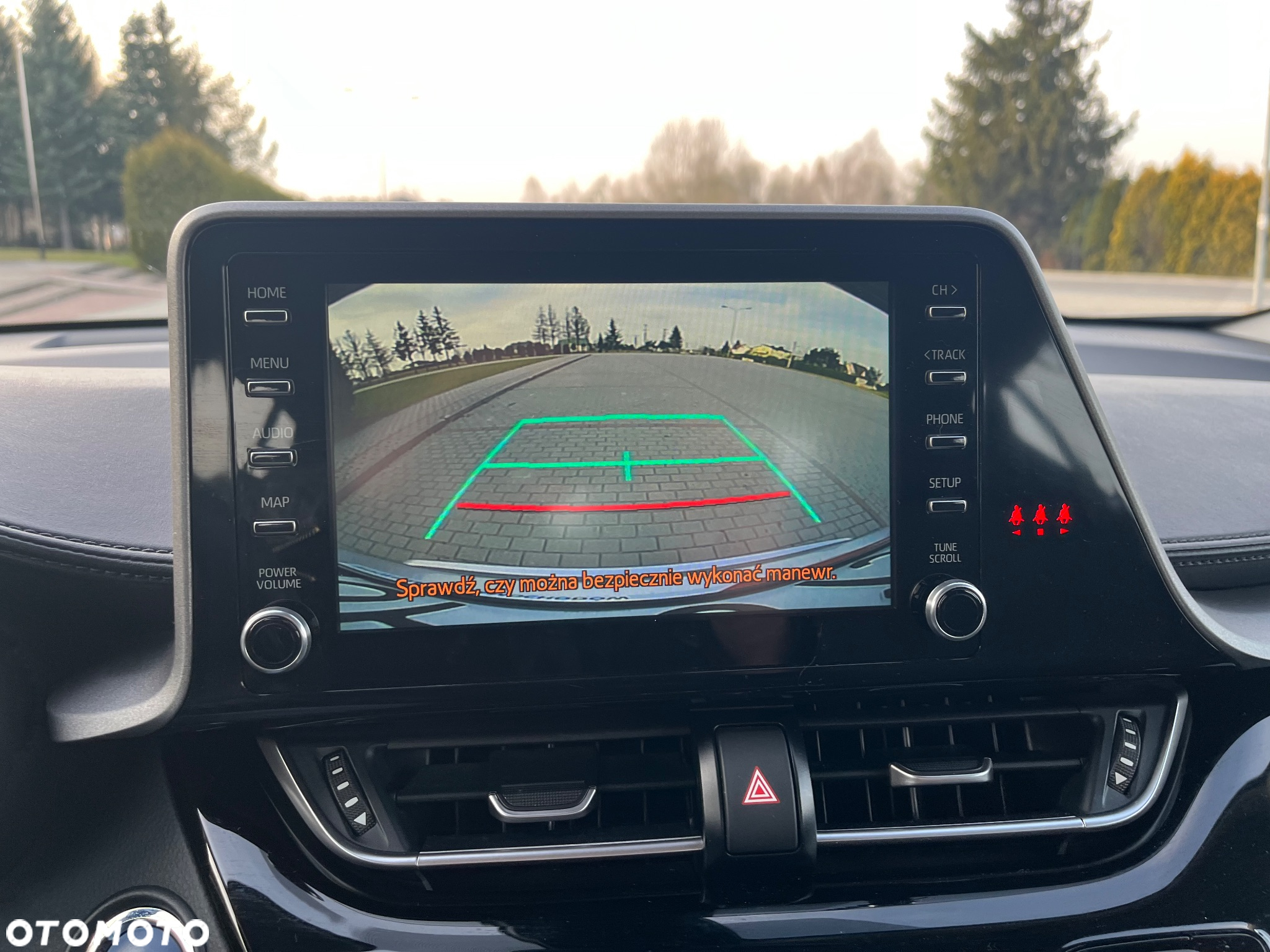 Toyota C-HR 1.8 Hybrid Comfort - 13