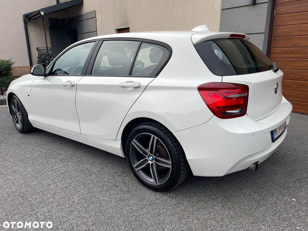 BMW Seria 1 118i Sport Line - 12