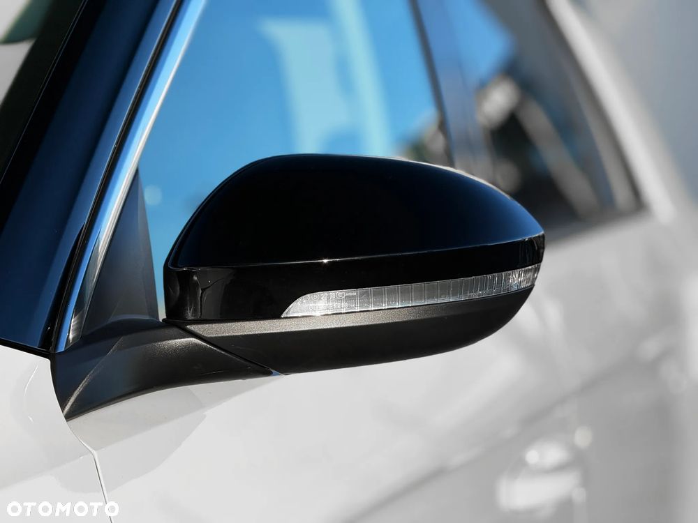 Volkswagen T-Roc 1.5 TSI Style DSG - 14