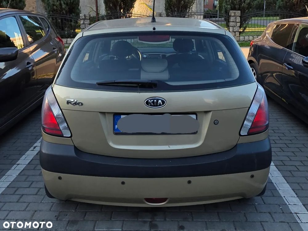 Kia Rio 1.4 / City - 7