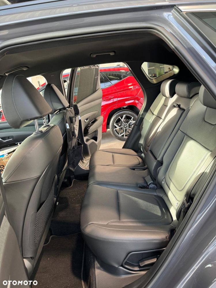 Hyundai Tucson 1.6 T-GDi HEV Platinum 2WD - 17