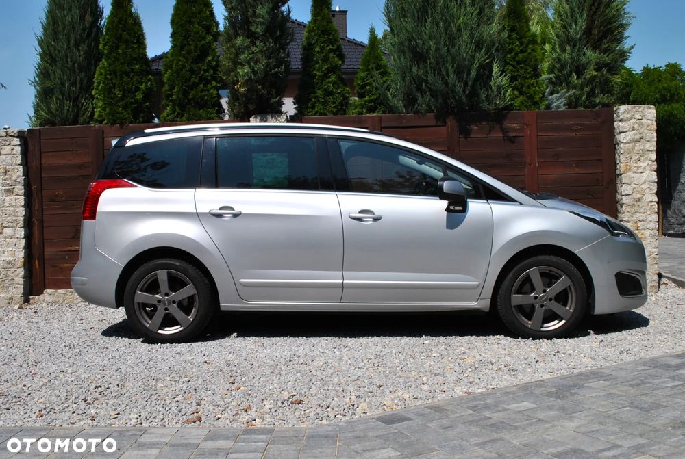 Peugeot 5008 2.0 HDi Allure 7os - 6