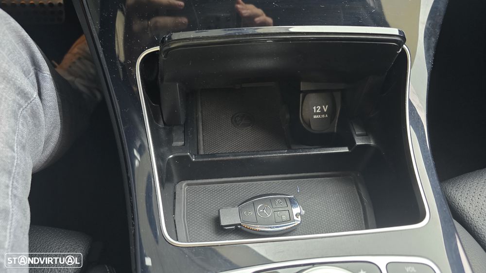 Mercedes-Benz C 300 BlueTEC Hybrid AMG Line - 29