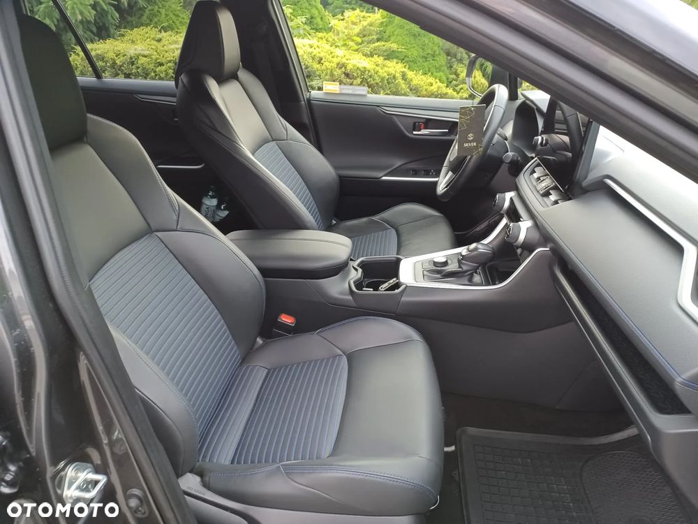 Toyota RAV4 - 23