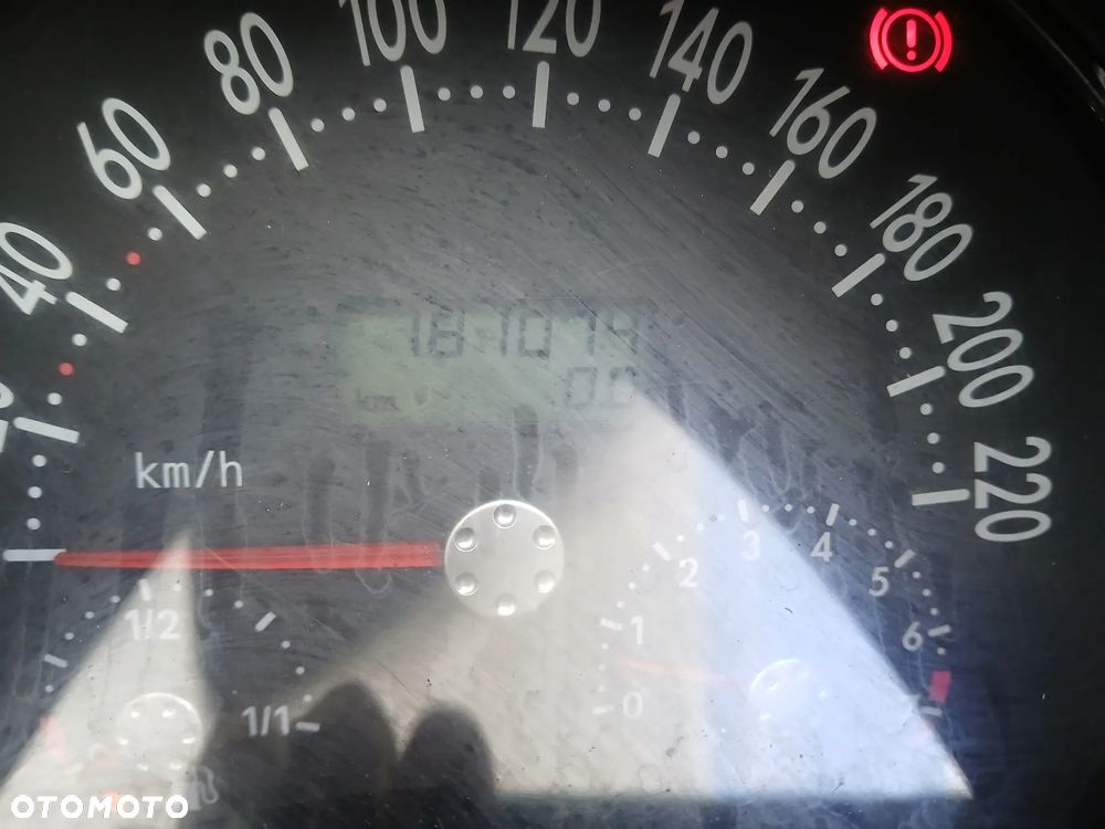 Volkswagen New Beetle 1.6 - 11