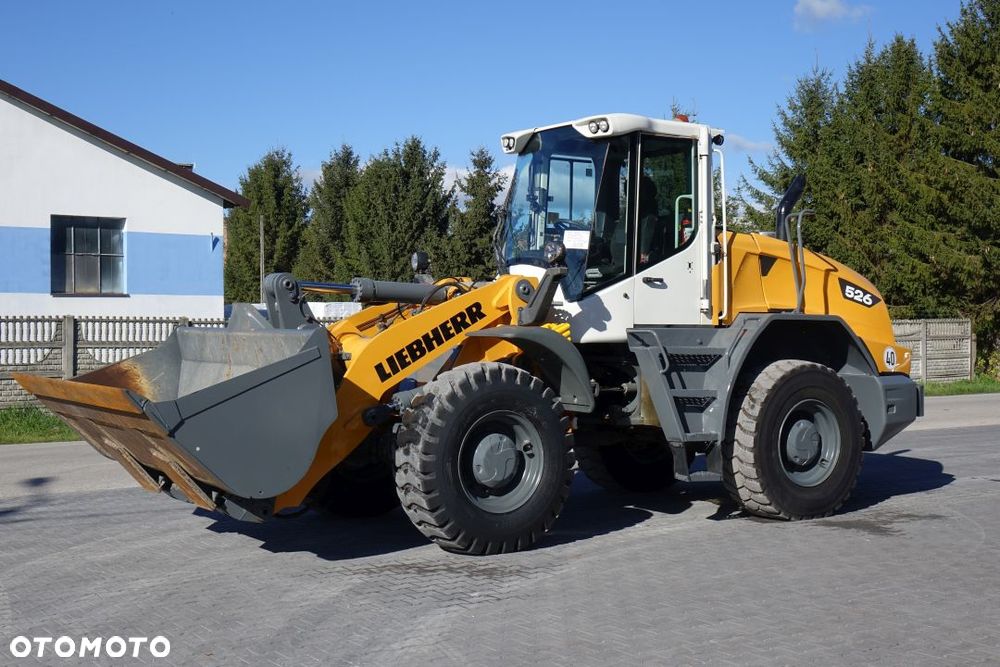 Liebherr L526 / ŁADOWARKA / 16 000 KG / SZYBKOZŁĄCZE / NOWE OPONY PRZÓD