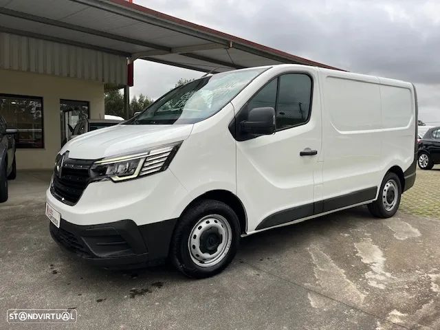 Renault TRAFIC 2.0 130cv COM FRIO - 3