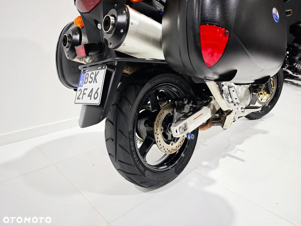 Suzuki V-STROM - 12