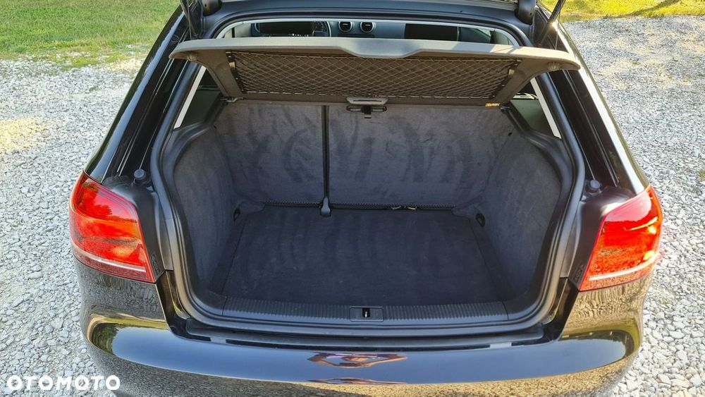 Audi A3 3-drzwiowe 2.0 TDI DPF Ambiente - 33
