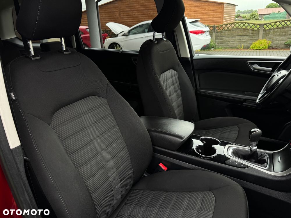 Ford Galaxy - 18