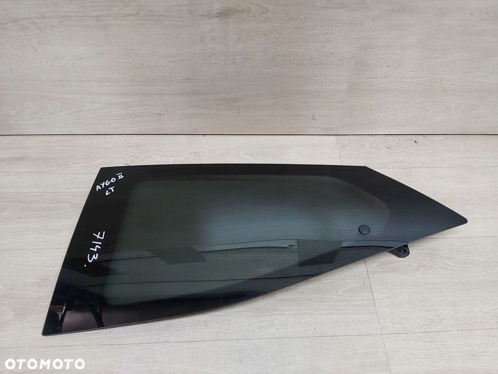 Toyota AYGO II szyba drzwi lewy tył boczna 2018r - 1