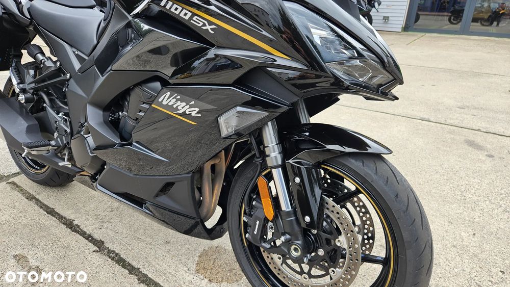 Kawasaki Ninja 1000 SX - 4
