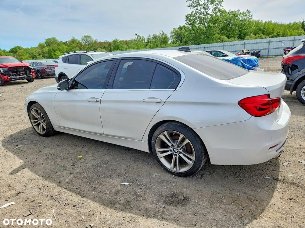 BMW Seria 3 330i Edition M Sport Shadow - 3