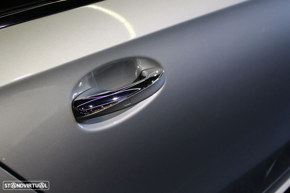 Mercedes-Benz A 250 e Style Plus - 11