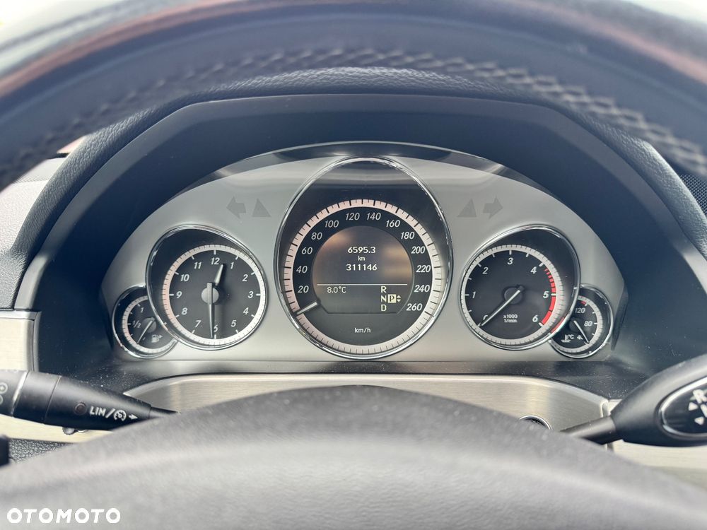 Mercedes-Benz Klasa E 350 CDI BlueEff Avantgarde - 12