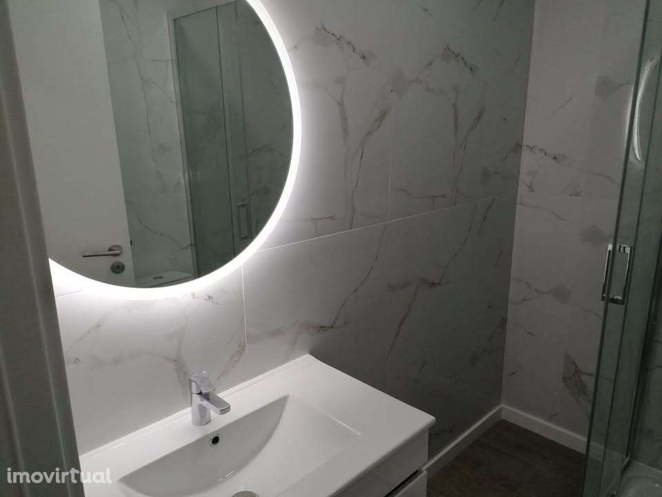 Vende-se apartamento T1 totalmente renovado em Coimbra. - Grande imagem: 3/6