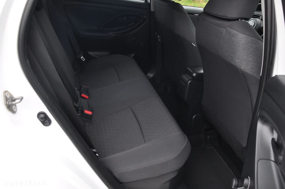 Toyota Yaris Hybrid 1.5 Comfort - 22