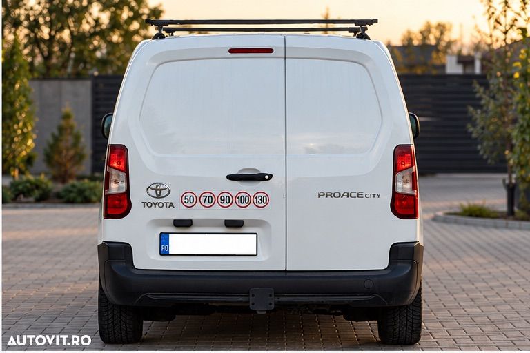 Toyota Proace City - 8