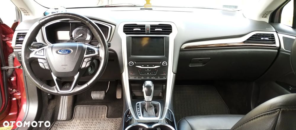Ford Fusion - 4