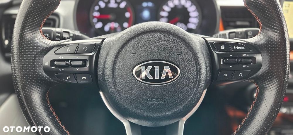 Kia Stonic 1.6 CRDi Platinum Edition - 28