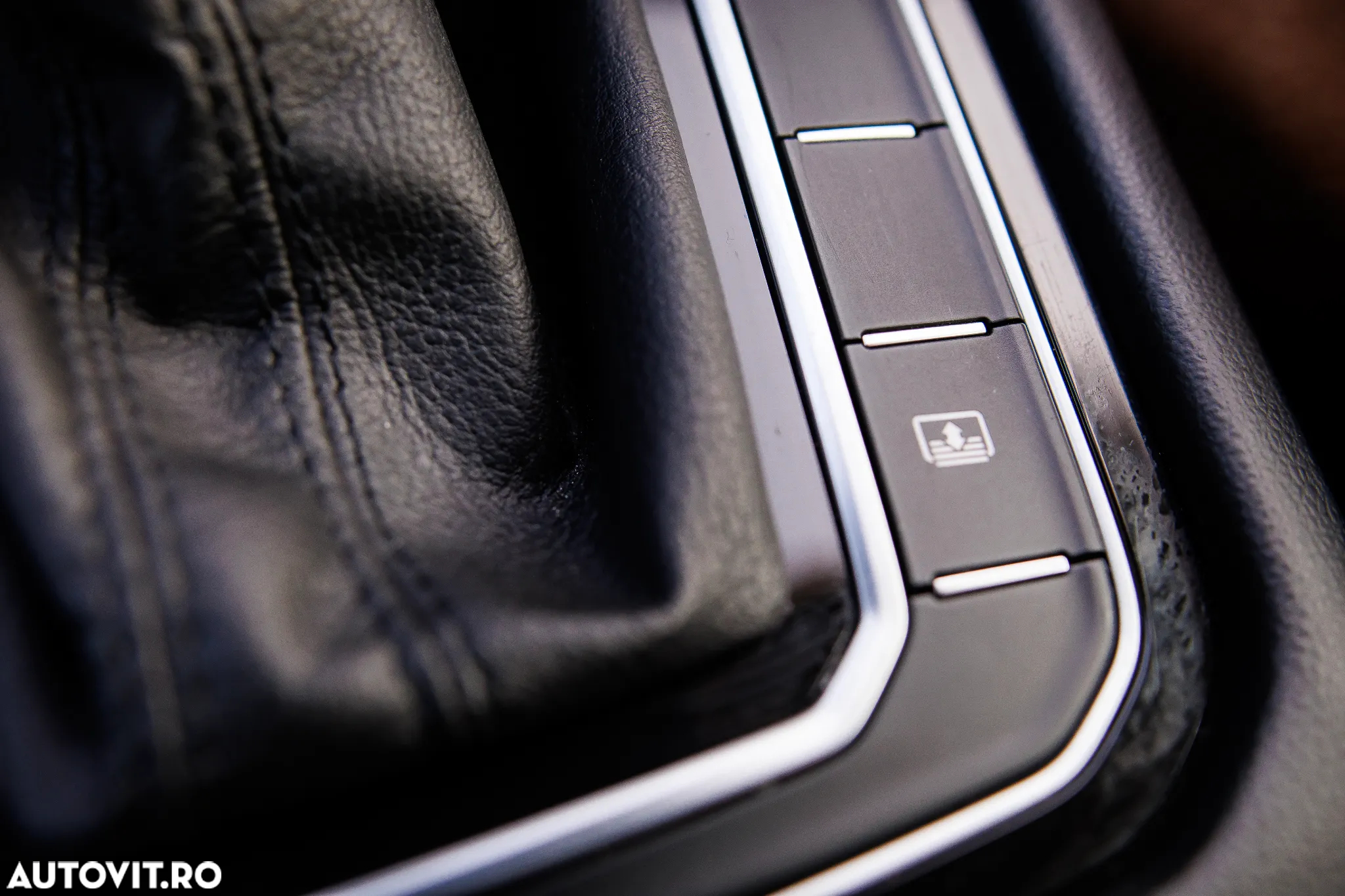 Volkswagen Passat Variant 2.0 TDI DSG 4Motion Highline - 19