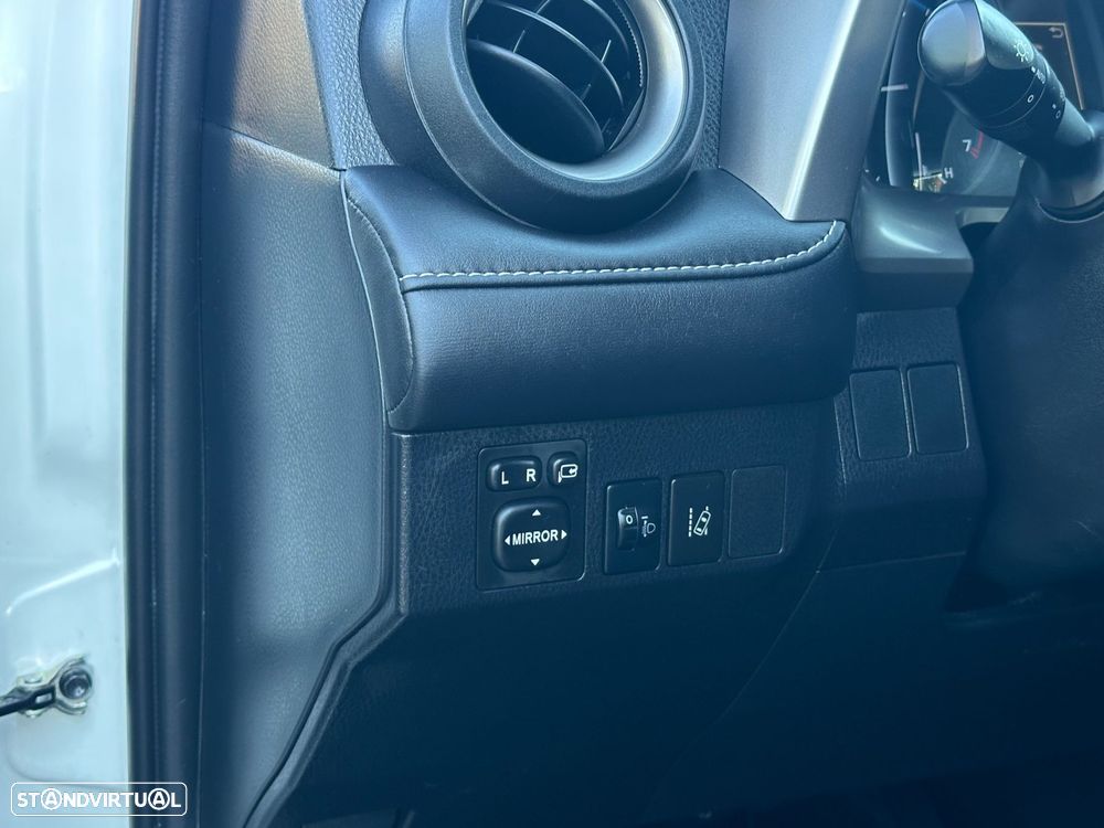 Toyota RAV4 2.0 D-4D Comfort - 12