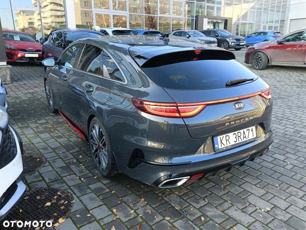Kia ProCeed - 7