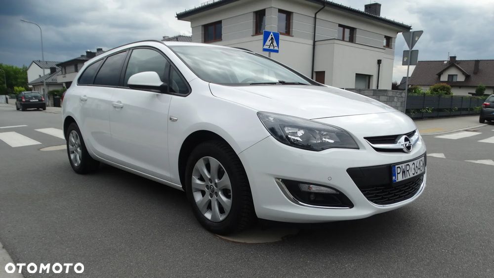 Opel Astra 1.4 Turbo Exklusiv - 5