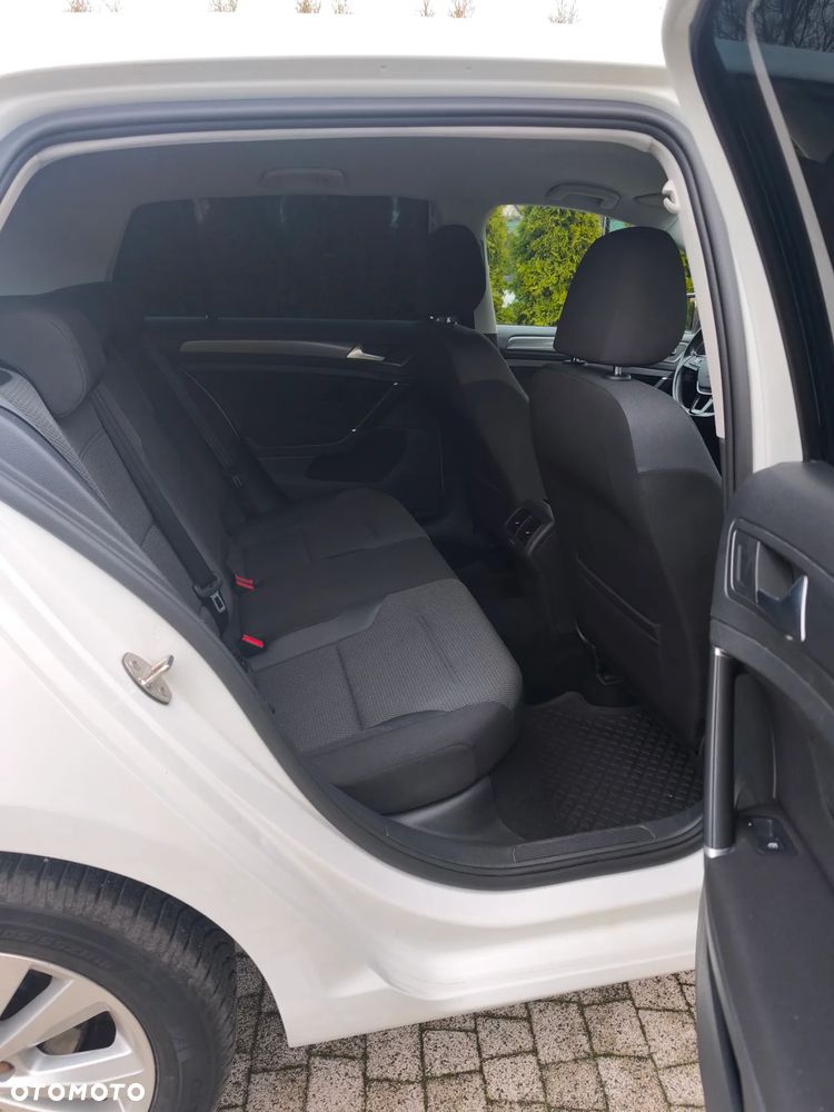 Volkswagen Golf 1.0 TSI (BlueMotion Technology) Trendline - 27