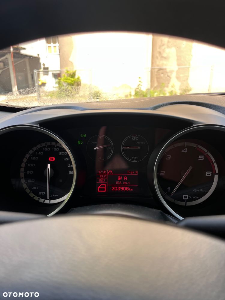 Alfa Romeo Giulietta 1.6 JTDM Distinctive - 15