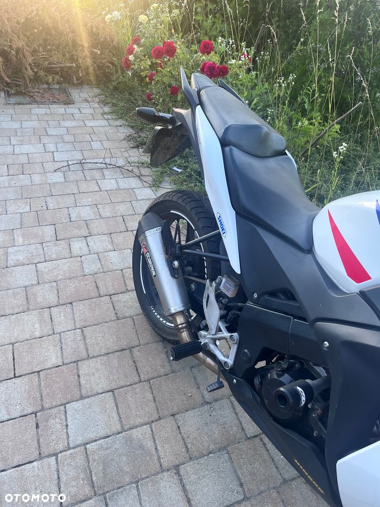 Honda CBR - 9