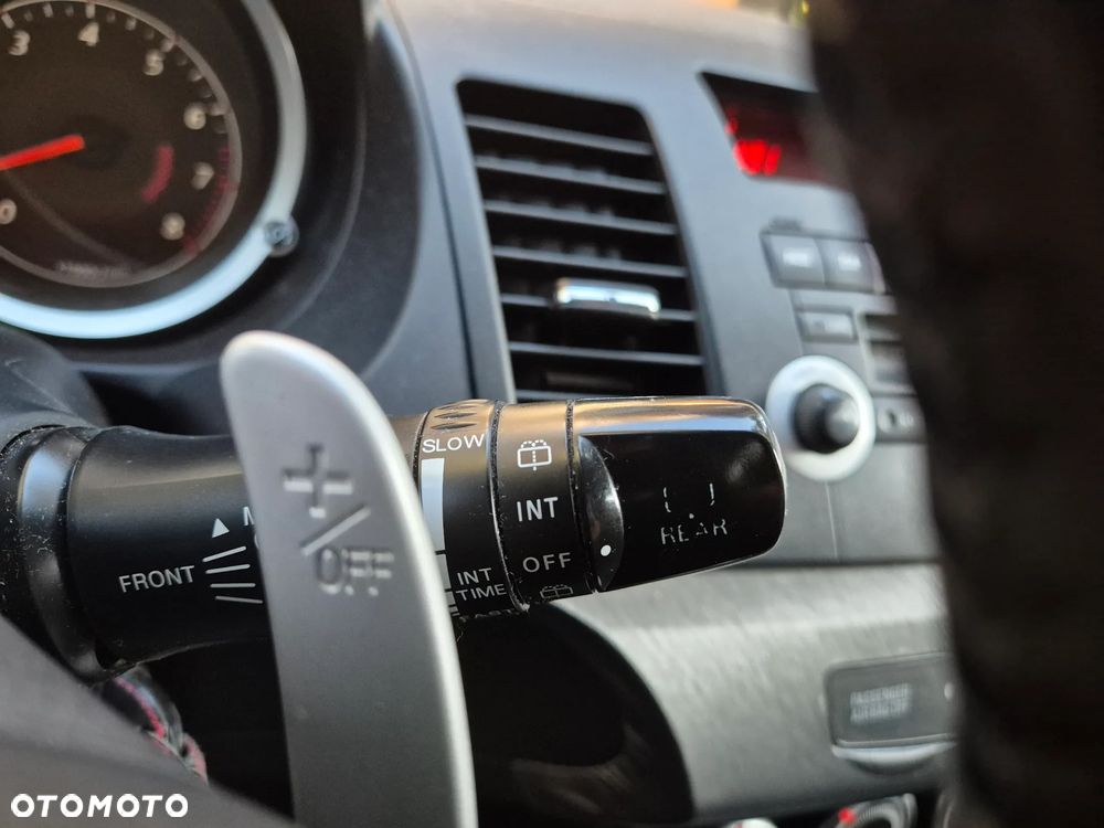 Mitsubishi Lancer 1.8 Instyle CVT - 12