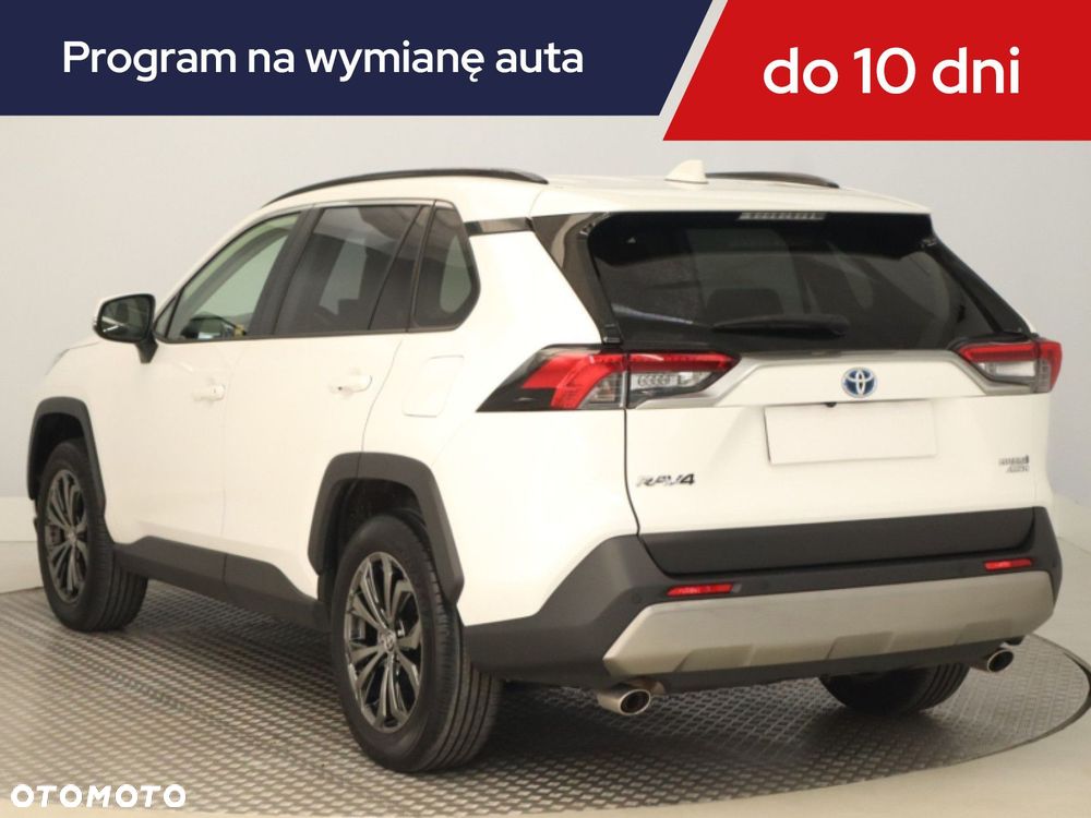 Toyota RAV4 - 6