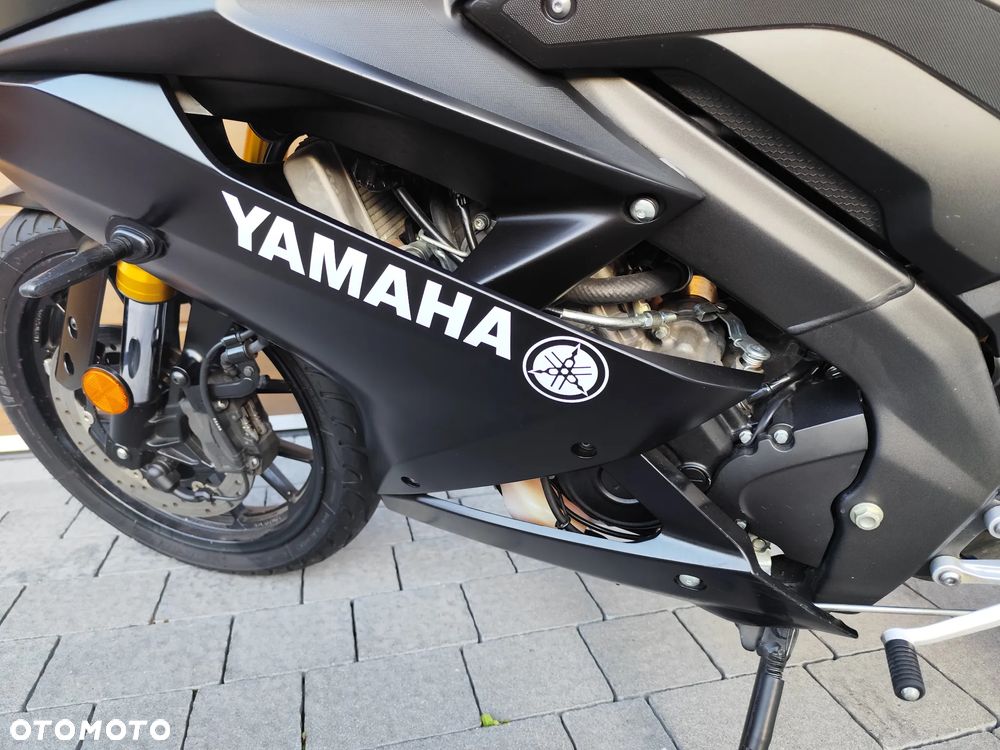 Yamaha YZF - 12