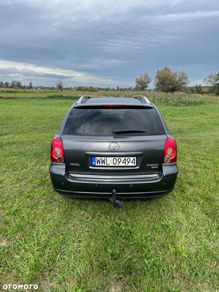 Toyota Avensis 2.2 D-CAT Executive - 3