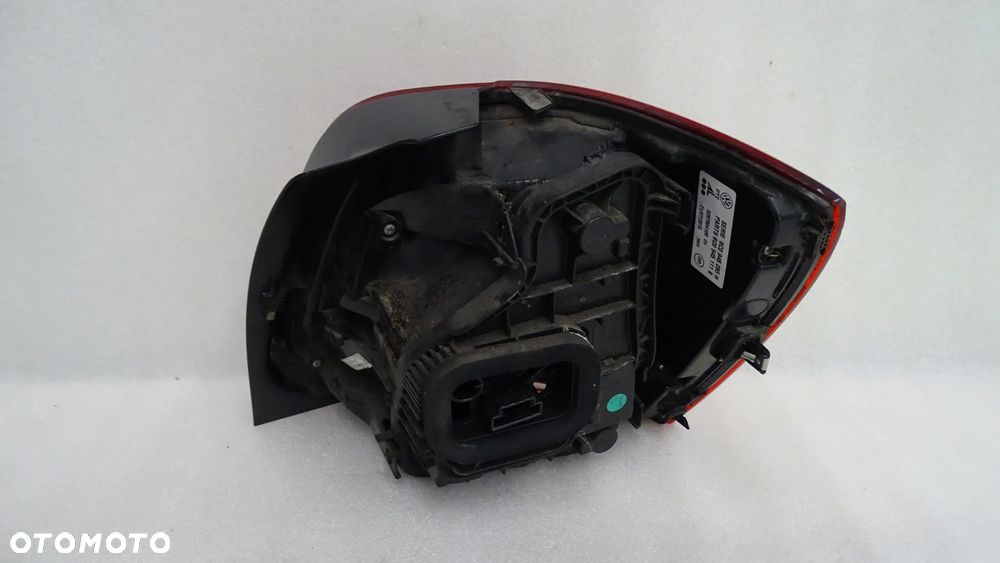 VW POLO 6C0 LIFT - lampa tylna lewa - 4