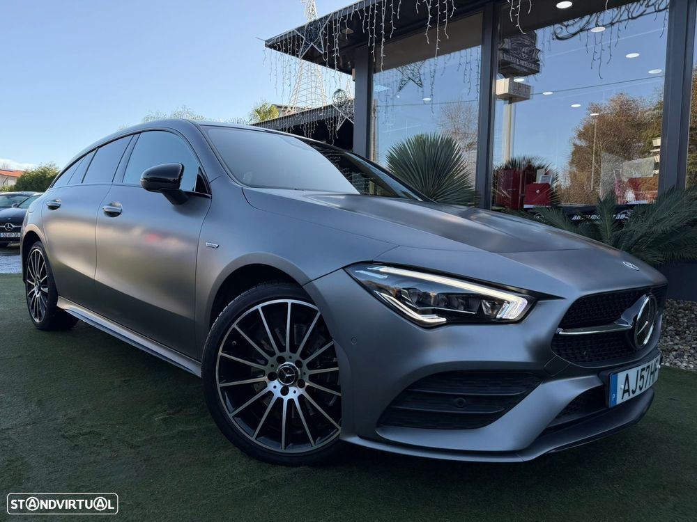 Mercedes-Benz CLA 250 e Shooting Brake AMG Line - 12